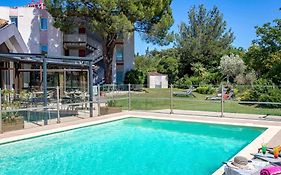 Ibis Salon De Provence